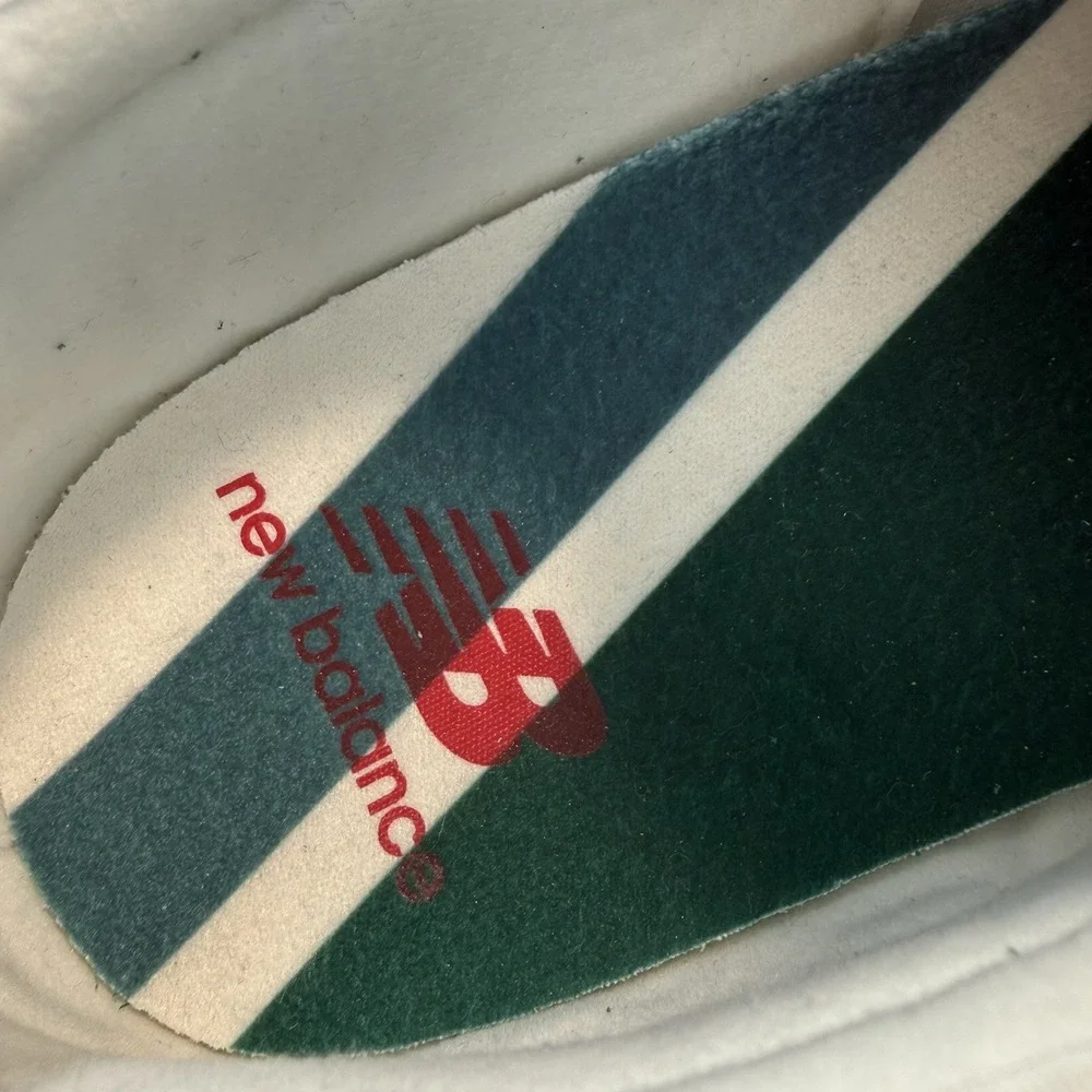 New Balance 327 Green White Suede Sneakers Men's 9.5 Retro Style Shoes U327WRG